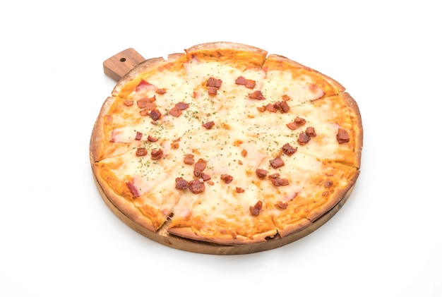 Pizza mit Speck und Käse