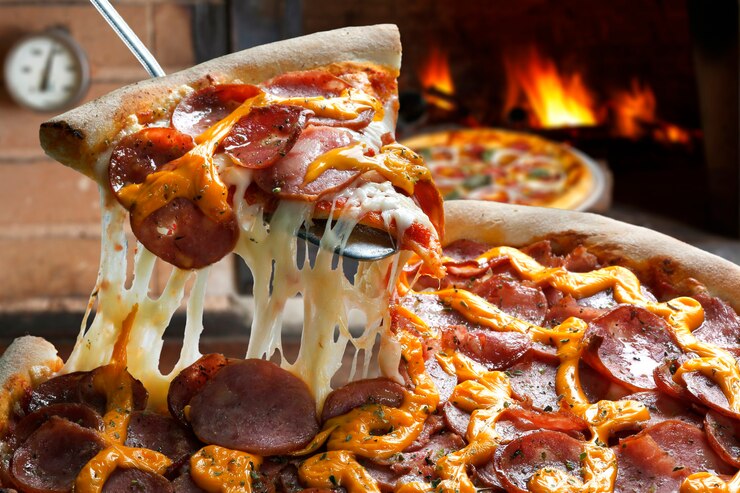 Foto pizzastück angehoben