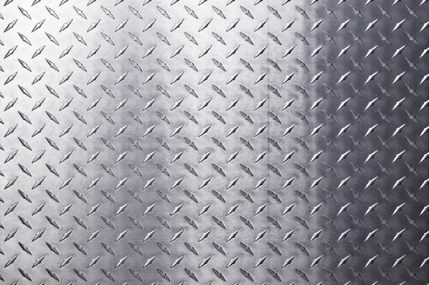 Placa de acero inoxidable con superficie de metal ligero y patrón de diamantes