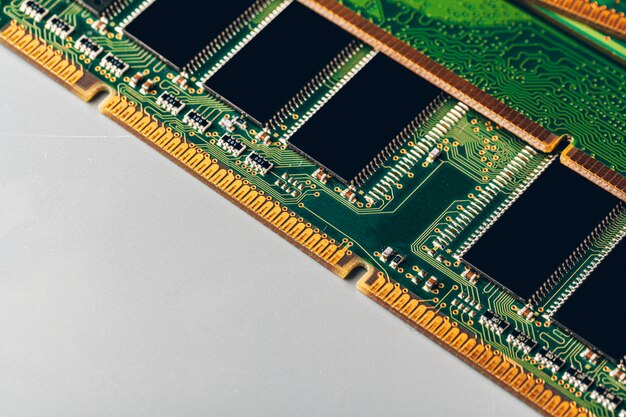 Placa de circuito verde de um computador close-up