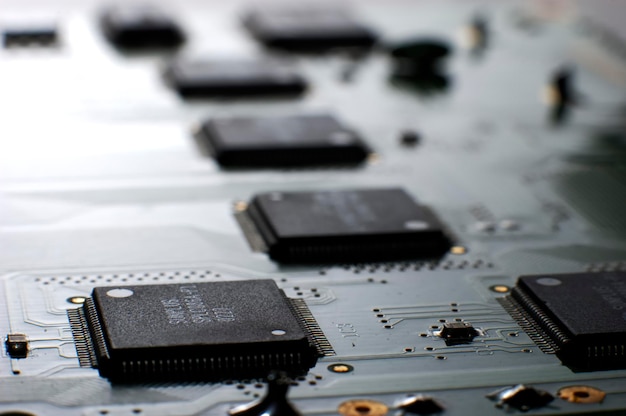 Placa de memoria con varios chips SMD eléctricos