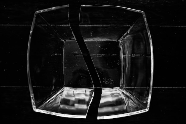 placa de vidrio rota, vidrio picado transparente
