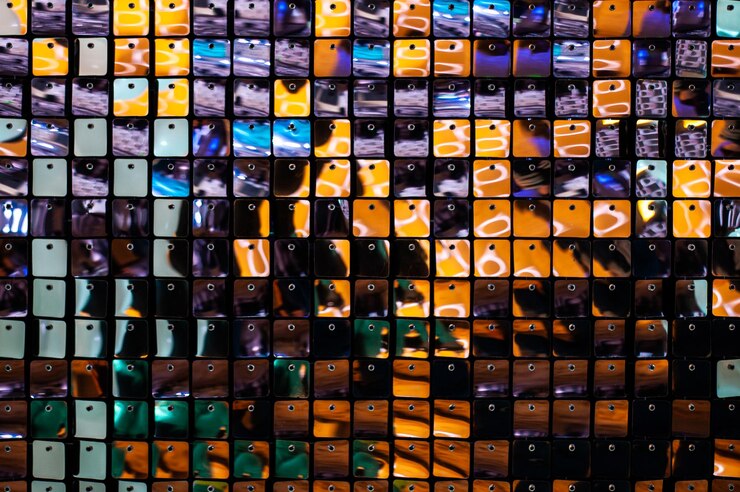 Foto placas metálicas brillantes y reflectantes fondo bling