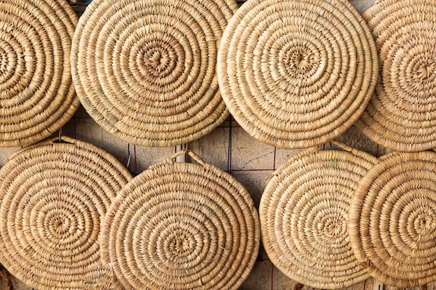 Placas de mimbre en el mercado de Egipto