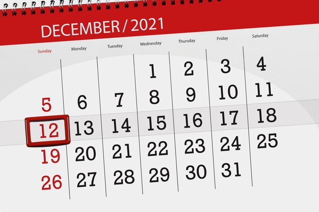 Planejador de calendário para o mês de dezembro de 2021, prazo final dia, 12, domingo.