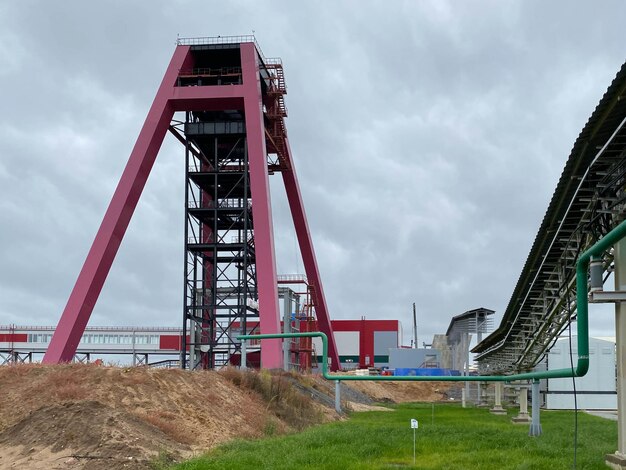 Planta de processo de mineração no campo