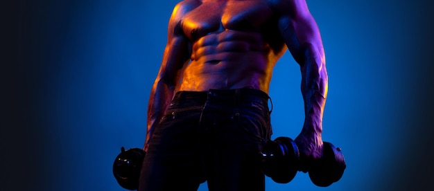 Plantillas de banner con torso musculoso de hombre musculoso modelo de fitness muscular abs de seis paquetes que muestra su perf