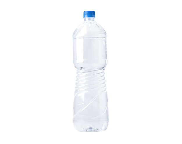 Plastikwasserflasche lokalisiert auf weißem Hintergrund mit Beschneidungspfad.