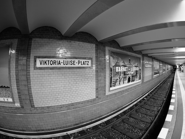 Foto plataforma de la estación de ferrocarril