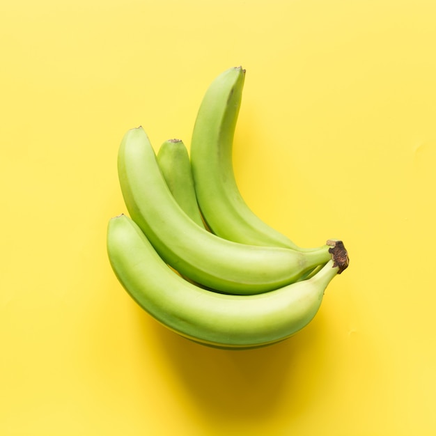 Plátanos dulces en amarillo,