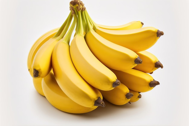 Plátanos en un racimo aislado en un fondo blanco con profundidad de campo completa y camino de recorte