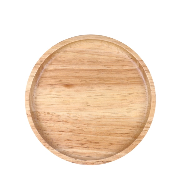 Plato de madera vacío aislado en blanco