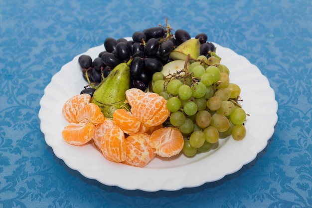 Plato con plato de frutas Mesa Reston