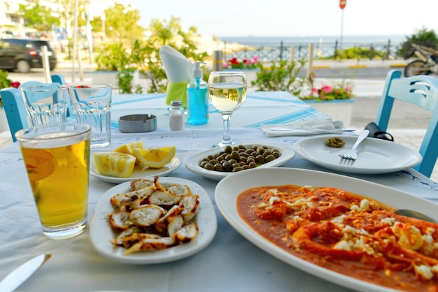 Plato de pulpo en restaurante de grecia