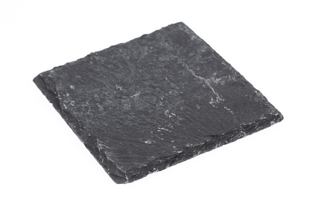 plato rectangular, cuadrado vacío de piedra negra aislado sobre fondo blanco.