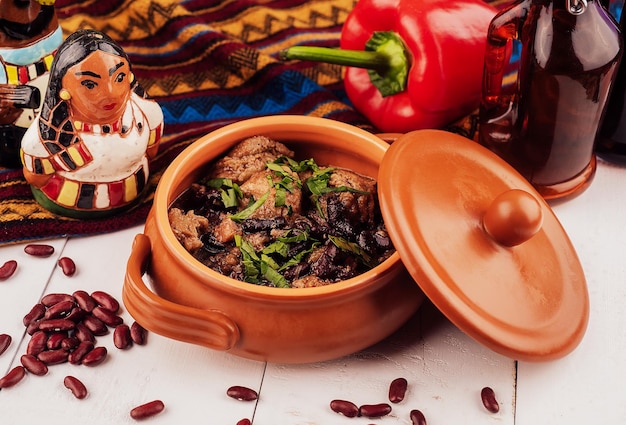 Plato tradicional mexicano chili con carne