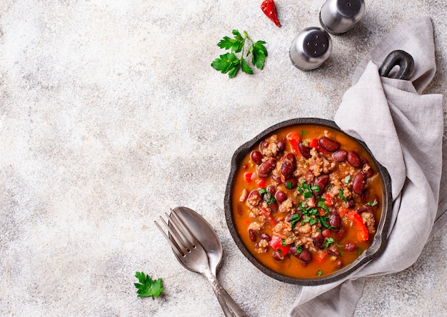 Plato tradicional mexicano chili con carne