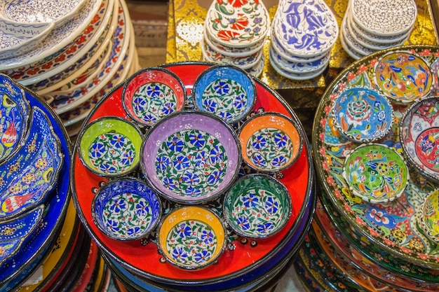 Platos de cerámica turcos tradicionales