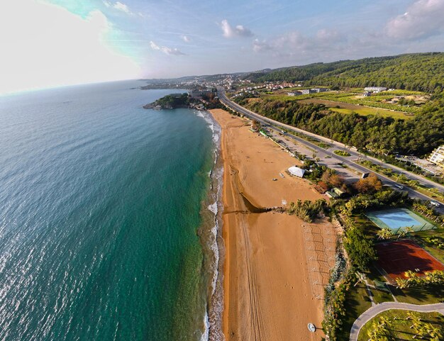 playa aérea y ciudad de Alanya