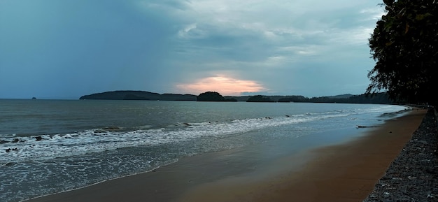 Foto playa de ao nang en krabi, tailandia