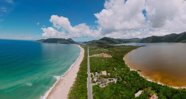 Foto la playa de armacao y la laguna de peri