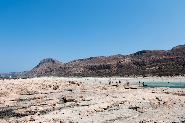 Playa en la bahía de Balos en la isla de Creta en Grecia La confluencia de tres mares