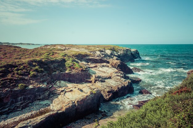 Playa de las catedrais (playa de las catedrales), en galicia, España. Famoso destino turístico de playa de la costa atlántica de España. Imágenes de viajes generales