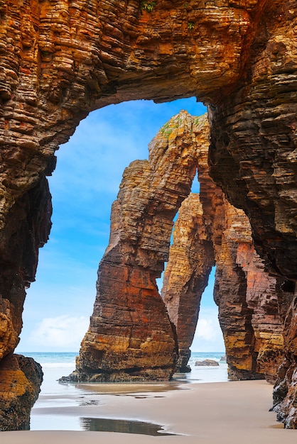 Playa las catedrales playa de Catedrais en Galicia España