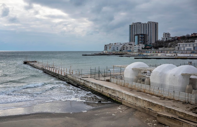 Playa de la ciudad de Arcadia en Odessa Ucrania