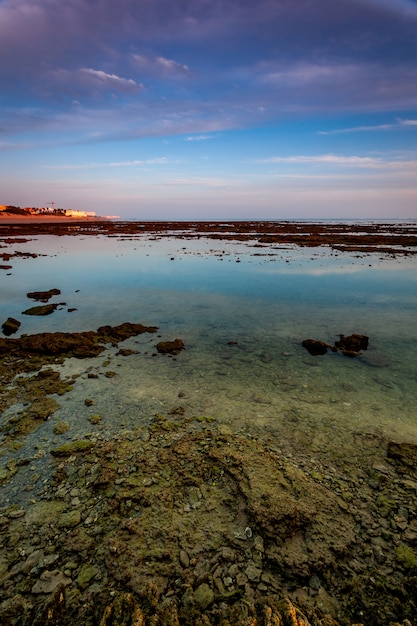 Playa de los Corrales, corrales de peces, de Rota, Cádiz, España.