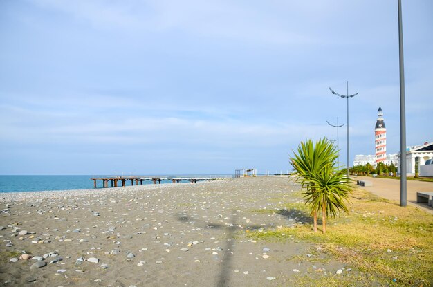 La playa y la costa en Batumi