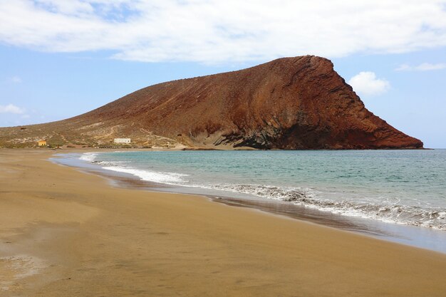 Playa de la Tejita Strand mit Montana Roja