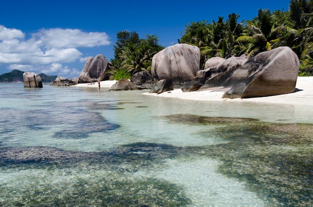 Playa fuente de plata en Seychelles