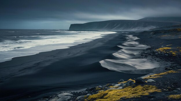 La playa de Halaktyr Kamchatka Federación Rusa de color oscuro casi negro playa de arena del océano Pacífico