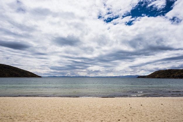 Playa en la Isla del Sol, Lago Titicaca, Bolivia