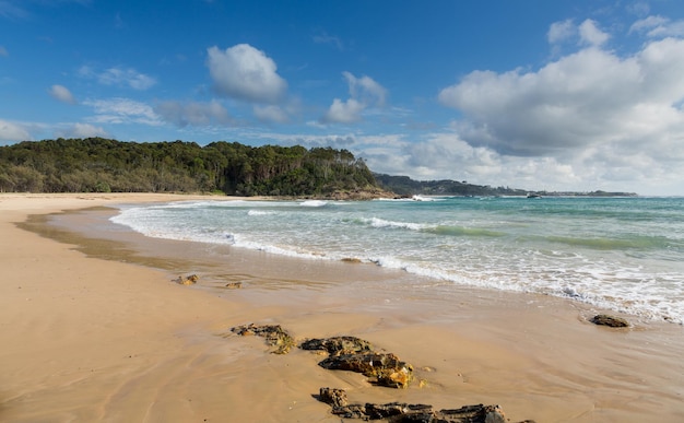 Playa justo al norte de Coffs Harbour Australia