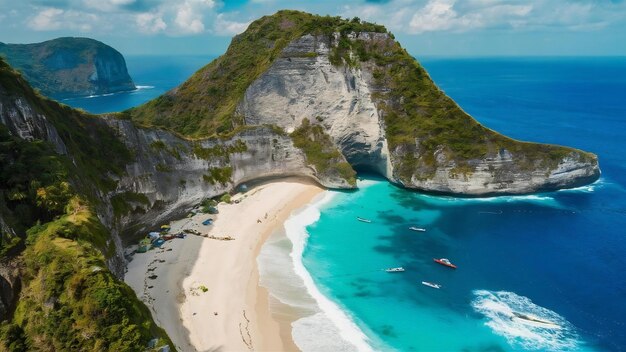 La playa de Kelingking en la isla de Nusa Penida Bali en Indonesia