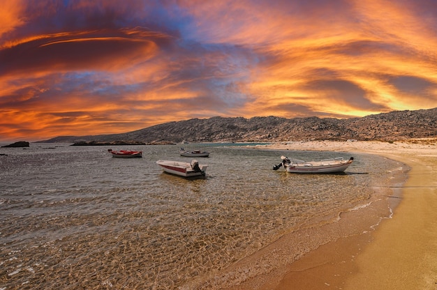 Playa Manganari o Magganari en la isla de Ios