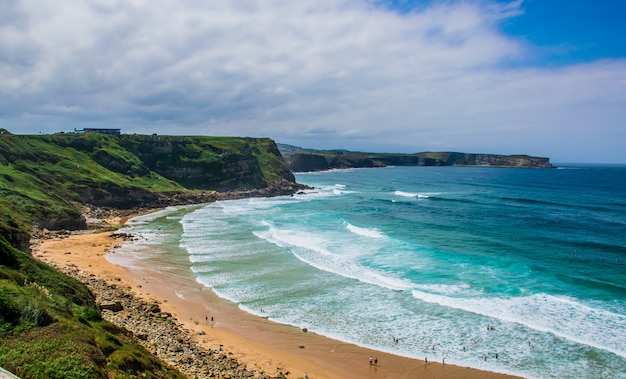 Playa natural en Cantabria