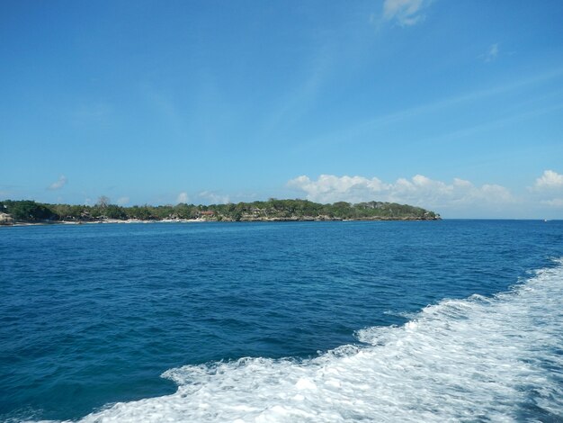 Playa Nusa Dua en la isla de Bali, Indonesia