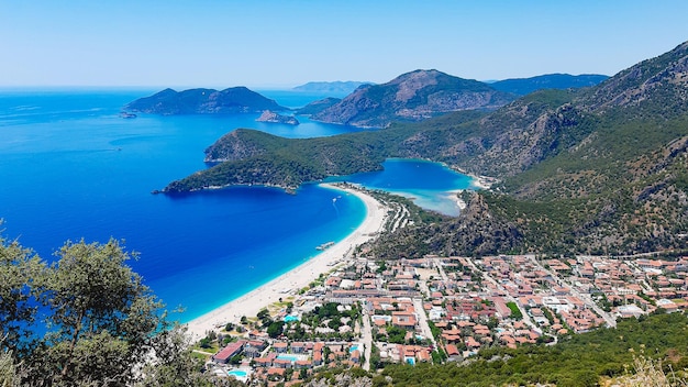 Playa de Oludeniz Turquía ver montaña