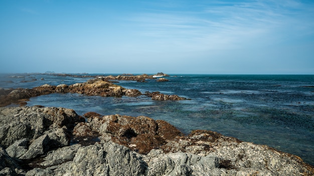 Playa de piedra del mar