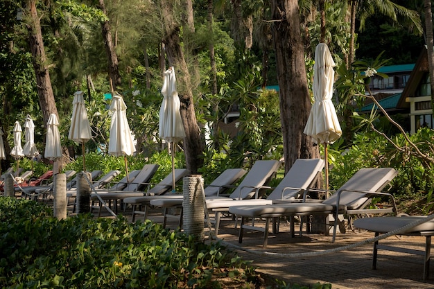 Playa privada de Tailandia con impresionantes vistas de los acantilados Provincia de Krabi Centara Grand Beach Resort