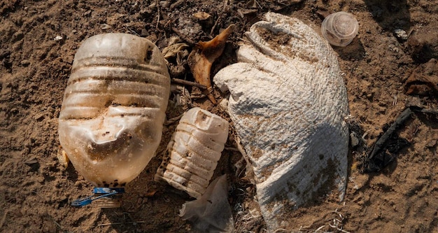 Playa de Sri Lanka está contaminada con basura