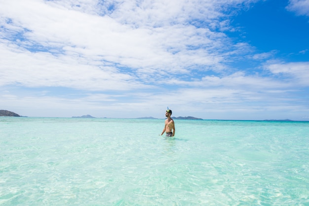 Playa tropical en Coron, Filipinas