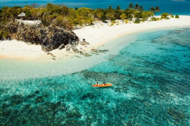 Playa tropical en Coron, Filipinas