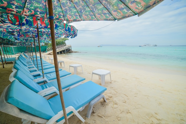 playa tropical de la isla de koh larn en la ciudad Tailandia de Pattaya