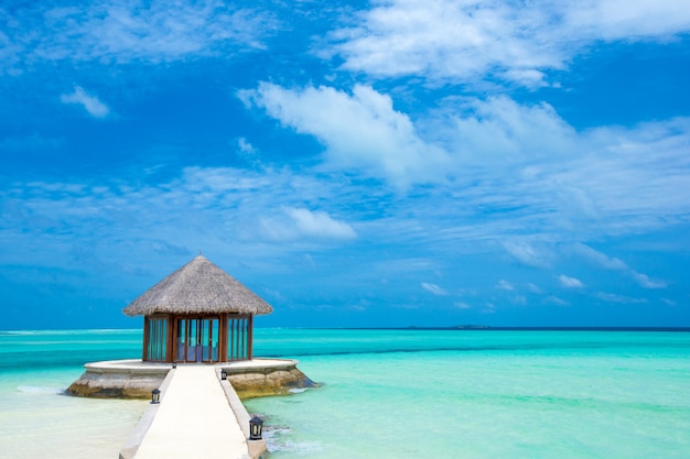 Playa tropical en Maldivas