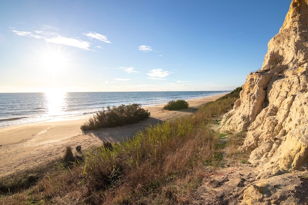 Una de las playas más bonitas de España, llamada (Cuesta Maneli, Huelva) en España.