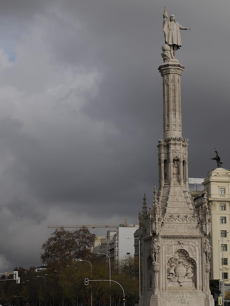 Plaza de Colón con Monumento a Cristóbal Colón (Plaza de Colón) en Madrid